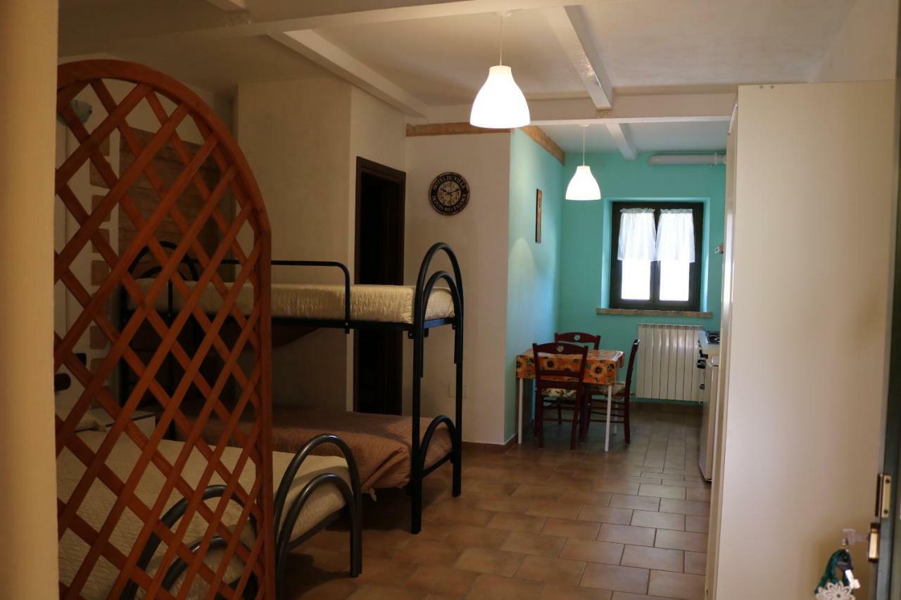 Agriturismo Fattoria Del Colle Iesi Bagian luar foto