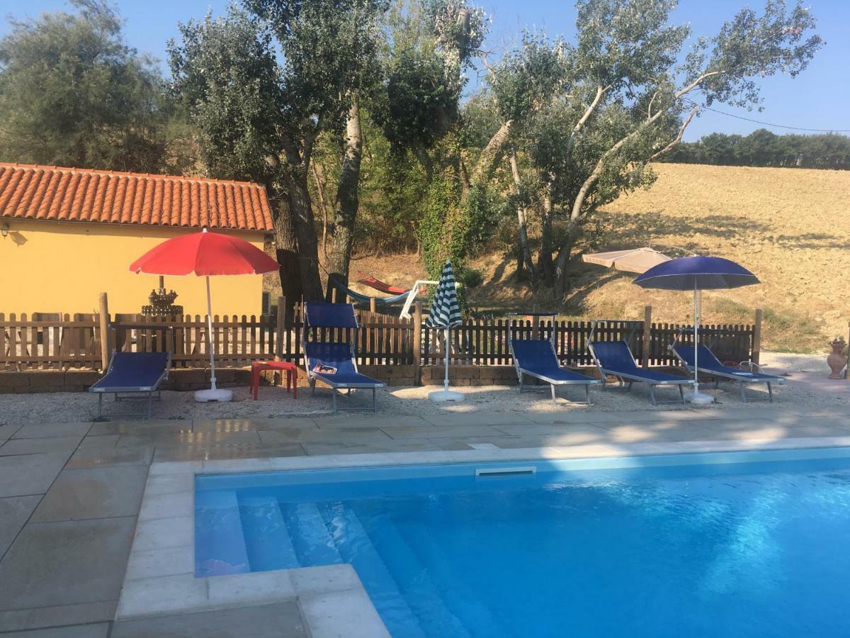 Agriturismo Fattoria Del Colle Iesi Bagian luar foto