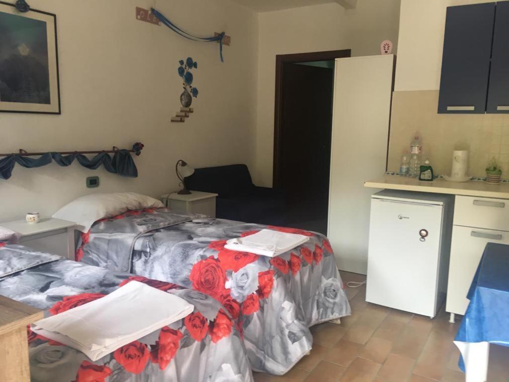 Agriturismo Fattoria Del Colle Iesi Bagian luar foto
